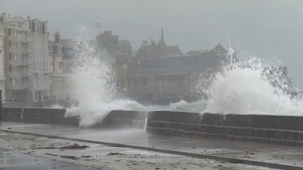 Littoral : Saint-Malo fait face à d’importantes marées (France 3)