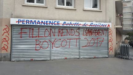 La permanence de Babette de Rozières (Les Républicains) a été vandalisée dans la nuit du 9 au 10 avril 2017,&nbsp;à Paris. (BABETTE DE ROZIERES)