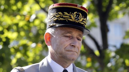 Le général Philippe de Villiers, lors du défilé du 14 juillet 2017, sur les Champs-Élysées, à Paris.&nbsp; (ETIENNE LAURENT / AFP)