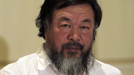 L'artiste dissident chinois Ai Weiwei le 1er janvier 2016 à Athènes.
 (Orestis Panagiotou /EFE/Newscom/MaxPPP)