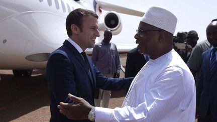 Le président Emmanuel Macron avec son homologue malien Boubacar Keita à Bamako le 19 mai 2017.  (CHRISTOPHE PETIT TESSON / POOL / AFP)