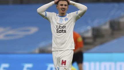 Valentin Rongier dépité après la défaite de l'OM contre Nîmes le 16 janvier 2021 au Stade Vélodrome. (DANIEL COLE/AP/SIPA / SIPA)