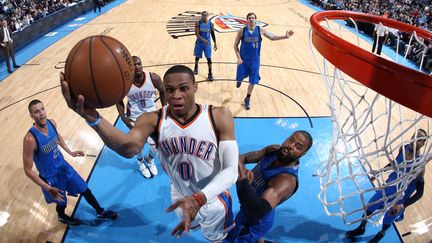 Russell Westbrook a inscrit 34 points contre Dallas (LAYNE MURDOCH / NBAE / GETTY IMAGES)