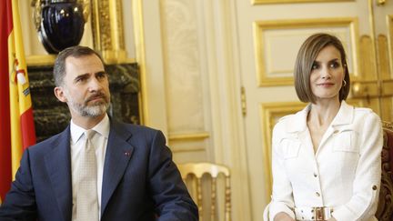 Le roi Felipe d'Espagne et la reine Letizia de passage au S&eacute;nat le 3 juin 2015 (ALLARD / SIPA)