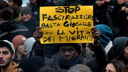 Italie : le gouvernement veut expulser 500 000 migrants en un an