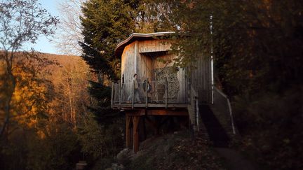 A Goldbach-Altennach dans le Haut-Rhin, Charline Gerbault a séjourné dans l'une des cabanes perchées du Grand Ballon.  (KARES LE ROY)