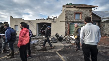 Une maison dont le toit a été arraché par une puissante rafale, à Serres-Sainte-Marie (Béarn), le 22 décembre 2019.&nbsp; (QUENTIN TOP / MAXPPP)