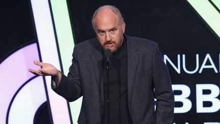 L'humoriste américain Louis C. K. le 15 mai 2017 lors d'une soirée à New York. (BENNETT RAGLIN / GETTY IMAGES NORTH AMERICA / AFP)