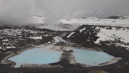 En Islande, entre glaciers et volcans, les sources d’eau chaude&nbsp;représentent une énergie&nbsp;considérable.&nbsp; (CAPTURE ECRAN FRANCE 2)