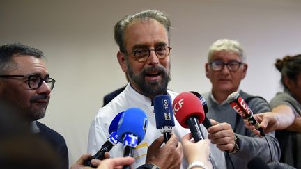 Denis Malvy,&nbsp;responsable de l'unité maladies tropicales et du voyageur du CHU Pellegrin de Bordeaux (Gironde), le 27 janvier 2020. (NICOLAS TUCAT / AFP)