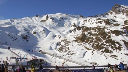 Un chassé-croisé enneigé dans les Pyrénées et les Alpes du sud