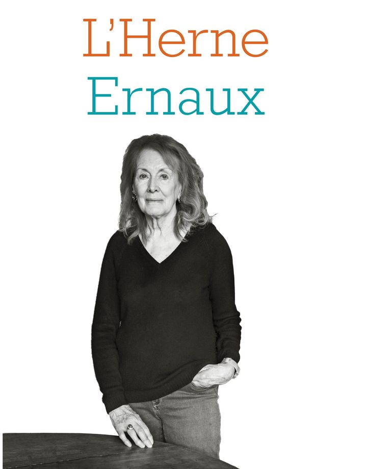 Couverture du Cahier Annie Ernaux, mai 2022 (Annie Ernaux/L’Herne, photographe : Camille Millerand)