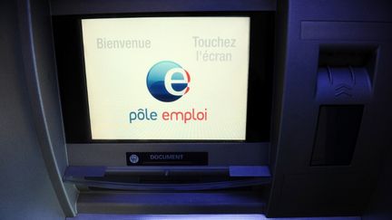 Des tests et le d&eacute;ploiement de nouveaux logiciels seraient &agrave; l'origine de la panne qui a touch&eacute; P&ocirc;le emploi les 14 et 15 mai 2012. (FRED TANNEAU / AFP)