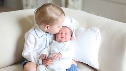 Baptême de la princesse Charlotte : un grand jour pour les fans de la famille royale !