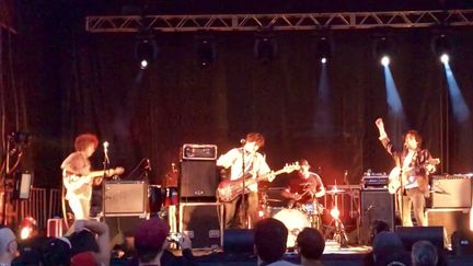Le groupe Johnny Mafia sur scène au Festival des Musiques Emergentes à Rouyn-Noranda. (YANN BERTRAND / RADIO FRANCE)