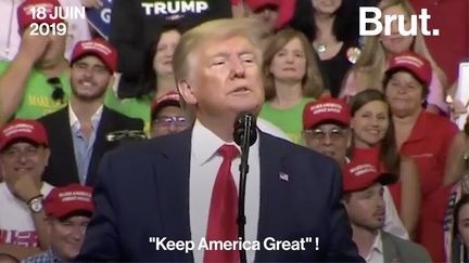 Ce 18 juin, Donald Trump a annoncé sa candidature pour un second mandat. Son nouveau slogan a été testé à l'applaudimètre en plein meeting.