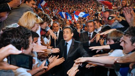 L'ancien pr&eacute;sident de la R&eacute;publique, Nicolas Sarkozy, lors d'un meeting de campagne le 3 mai 2012 &agrave; Toulon (Var). (CLAUDE PARIS / AFP)