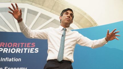 Le Premier ministre britannique, Rishi Sunak, le 20 janvier 2023 à Morecambe (Royaume-Uni). (OWEN HUMPHREYS / AFP)