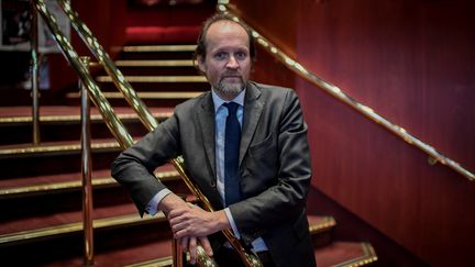 Jean-Marc Dumontet (2018), producteur de spectacles, propriétaire de 6 salles de théâtre parisiennes et président de la cérémonie des Molières (STEPHANE DE SAKUTIN / AFP)