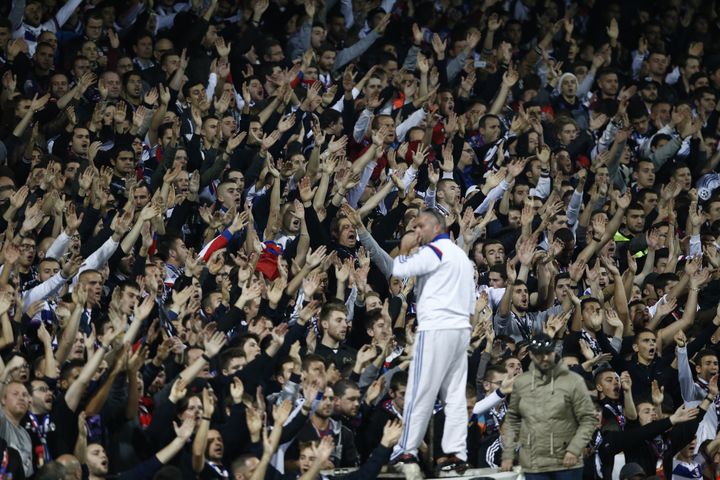 Des supporters de l'Olympique Lyonnais dans le virage nord du stade de Gerland
	 
	 
 (ALEX MARTIN/L&#039;EQUIPE)