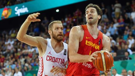 Le pivot espagnol Pau Gasol, meilleur joueur de l'équipe favorite de l'EuroBasket (DANIEL MIHAILESCU / AFP)