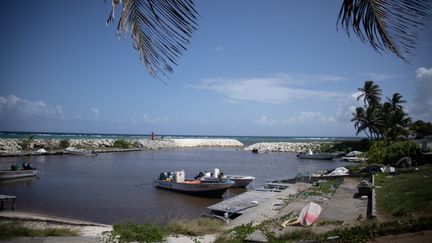 Le port de Capesterre, en Guadeloupe, le 18 avril 2023. (OLIVIER MORIN / AFP)