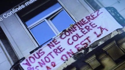 Fête du Travail : un 1er mai aux fenêtres (FRANCE 2)