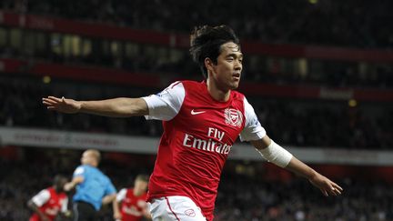 L'attaquant coréen d'Arsenal Park Chu-young fête son but contre les Bolton Wanderers en 4e tour de la Coupe de la Ligue, le 25 octobre 2011, à l'Emirates Stadium de Londres. (IAN KINGTON / AFP)