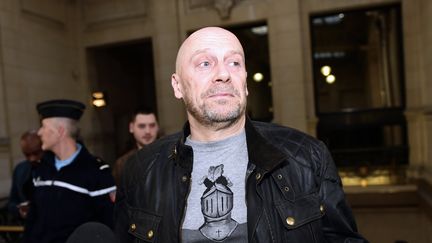 Alain Soral, le 12 mars 2015 au palais de justice de Paris. (LOIC VENANCE / AFP)