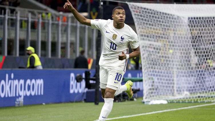 Espagne France trois questions sur le but polémique de Kylian Mbappé en finale de Ligue des