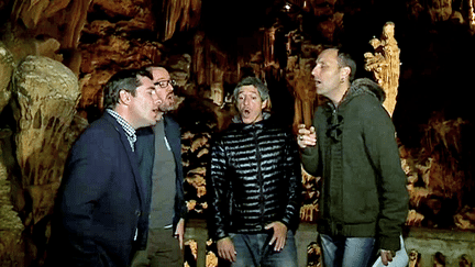 Les quatre mebres du Ekko Vocal Band en répétition dans la grotte des Demoiselles.
 (France 3)