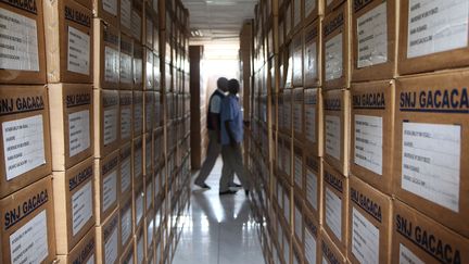 Des archives sur le g&eacute;nocide rwandais &agrave; Kigali, au Rwanda, le 26 f&eacute;vrier 2014. (STEPHANIE AGLIETTI / AFP)