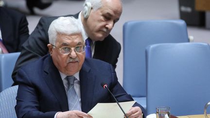 Le président de l'Autorité palestinienne, Mahmoud Abbas, prononce un discours devant le Conseil de sécurité des Nations unies, le 20 février 2018 à New York (Etats-Unis). (ATILGAN OZDIL / ANADOLU AGENCY / AFP)