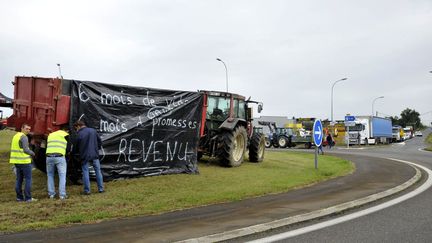 Les éleveurs landais s'étaient déjà mobilisés, le 12 septembre 2017, en bloquant des ronds-points. (MAXPPP)