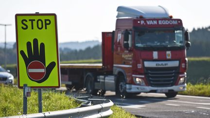 Un camion photographié le 18 octobre 2017 en Belgique. Image d'illustration.&nbsp; (MAXPPP)