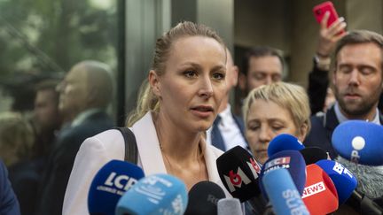 Marion Maréchal, vice-présidente de Reconquête, lors d'une conférence de presse devant le siège du RN, le 10 juin 2024 à Paris. (SERGE TENANI / HANS LUCAS / AFP)