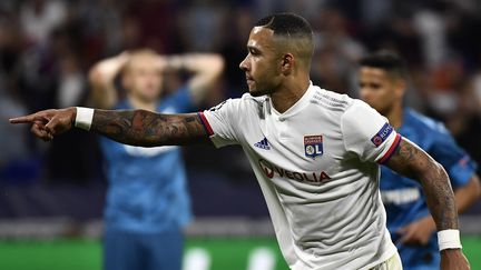 Le joueur de l'Olympique lyonnais Memphis Depay face au Zénith Saint Pétersbourg, le 17 septembre 2019, au Groupama stadium de Décines, près de Lyon. (JEFF PACHOUD / AFP)