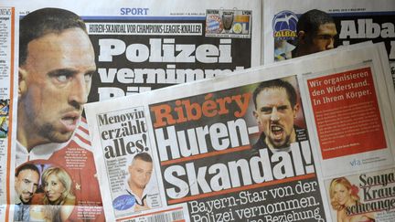 La presse allemande lors de l'affaire Zahia, le 20 avril 2012, qui implique le joueur du Bayern Munich Franck Rib&eacute;ry. (BARBARA SAX / AFP)