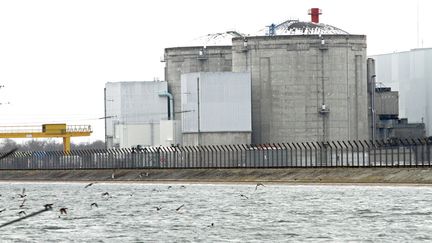 &nbsp; (La centrale nucléaire de Fessenheim dans le Haut-Rhin  © Maxppp)