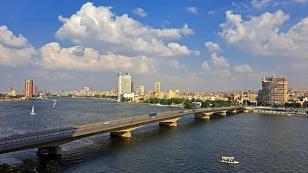 Une vue de la ville du Caire, capitale égyptienne, le 11 novembre 2022. (KHALED DESOUKI / AFP)