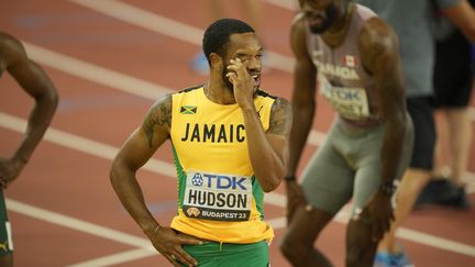 La finale a failli échapper au Jamaïcain Andrew Hudson, victime d'un accident de voiturettes aux abords du stade. Le sprinteur de 26 ans a reçu un bout de verre dans l'oeil avant de courir, dans le flou, sa demi-finale du 200 m, où il est arrivé 5e mais a finalement été repéché pour disputer la finale. (MARTIN MEISSNER / AP)