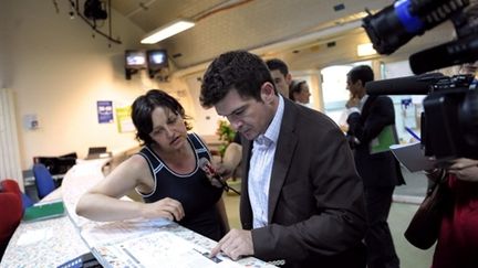 Le secrétaire d'Etat au Logement Benoist Apparu arrive à l'Espace solidarité insertion, à Paris, le 11 juillet 2010 (AFP - Miguel Medina)