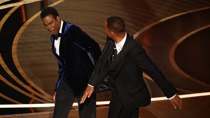 Oscars 2022 : Will Smith présente ses excuses après avoir giflé Chris Rock lors de la cérémonie