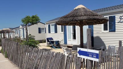 Bungalows dans un camping à Villeneuve les Maguelones, le 19 juillet 2010. Image d'illustration.&nbsp; (GUILLAUME BONNEFONT / MAXPPP)