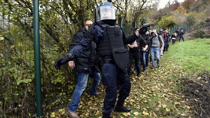 Exercice attentat-intrusion en Meurthe-et-Moselle au lycée Bertrand Schwartz&nbsp;de Pompey.&nbsp; (L'EST REPUBLICAIN / MAXPPP)