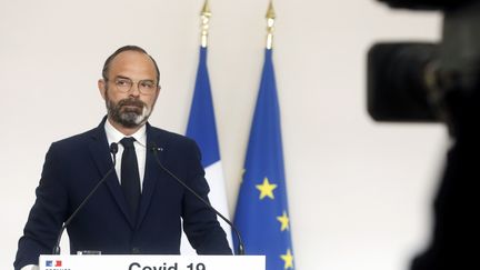 Le Premier ministre Edouard Philippe lors d'une conférence de presse sur l'épidémie de coronavirus, le 19 avril 2020, à Paris. (THIBAULT CAMUS / POOL / AFP)