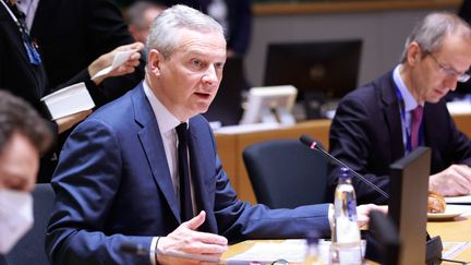 Le ministre de l'Economie, Bruno Le Maire, lors d'une réunion avec ses homologues européens à Bruxelles (Belgique), le 18 janvier 2022. (EU COUNCIL / ANADOLU AGENCY / AFP)