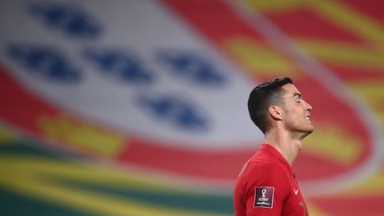 L'agacement de Cristiano Ronaldo lors du match de qualification du Portugal face à l'Azerbaidjan, le 24 mars 2021.&nbsp; (MARCO BERTORELLO / AFP)