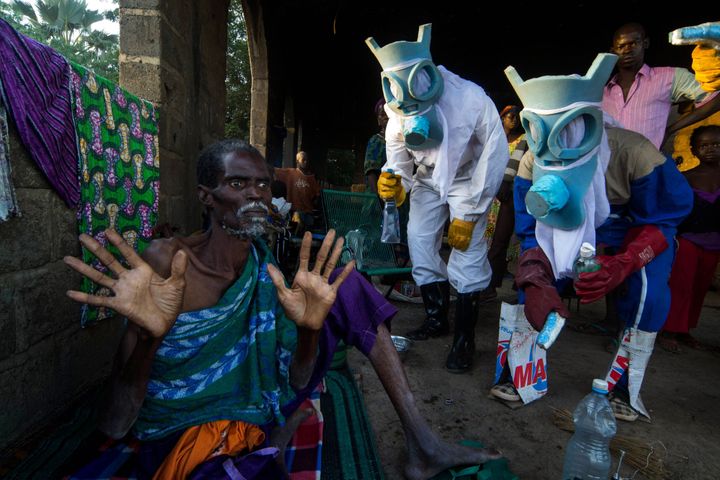 Bakary Emmanuel Daou, "Le Temps Ebola", 2014
 (Bakary Emmanuel Daou)