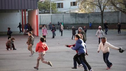 &nbsp; (© Maxppp  Quelle place pour les parents à l’école, un vieux débat (1969-2014))